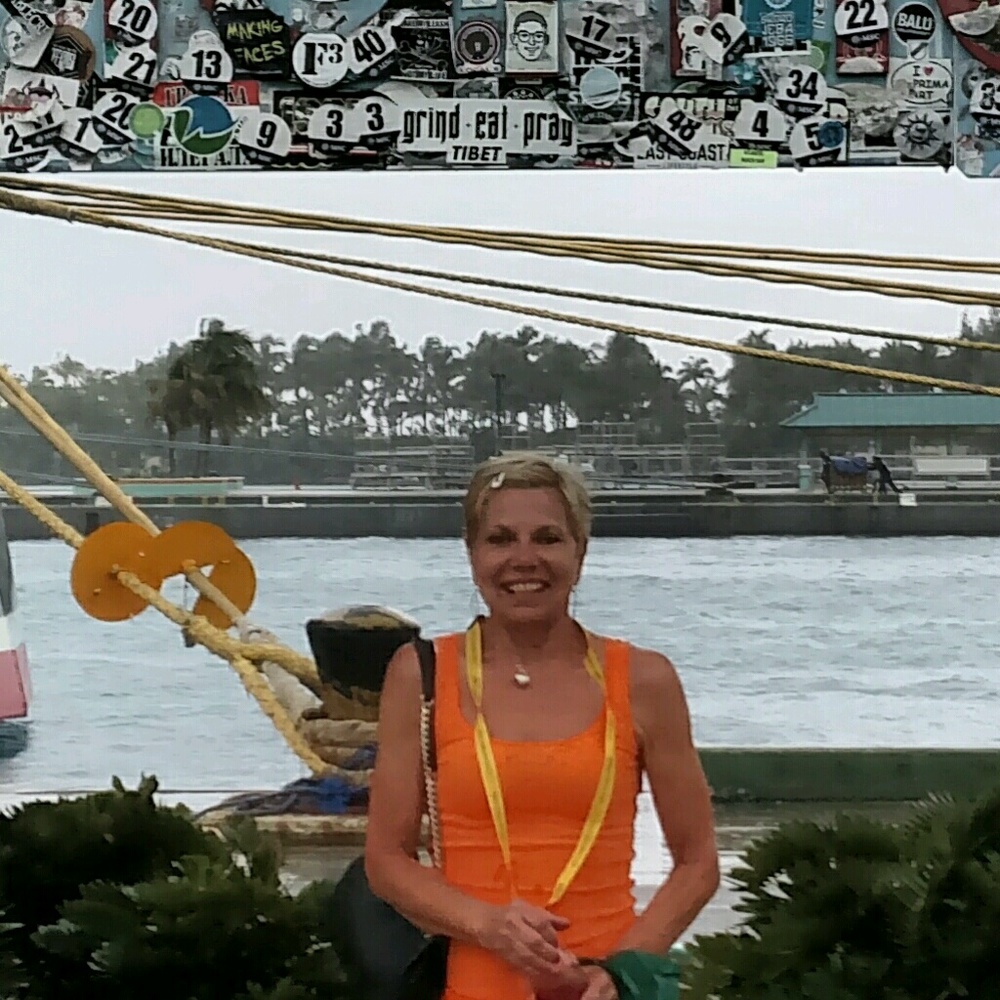 Meet your Posher, Paula